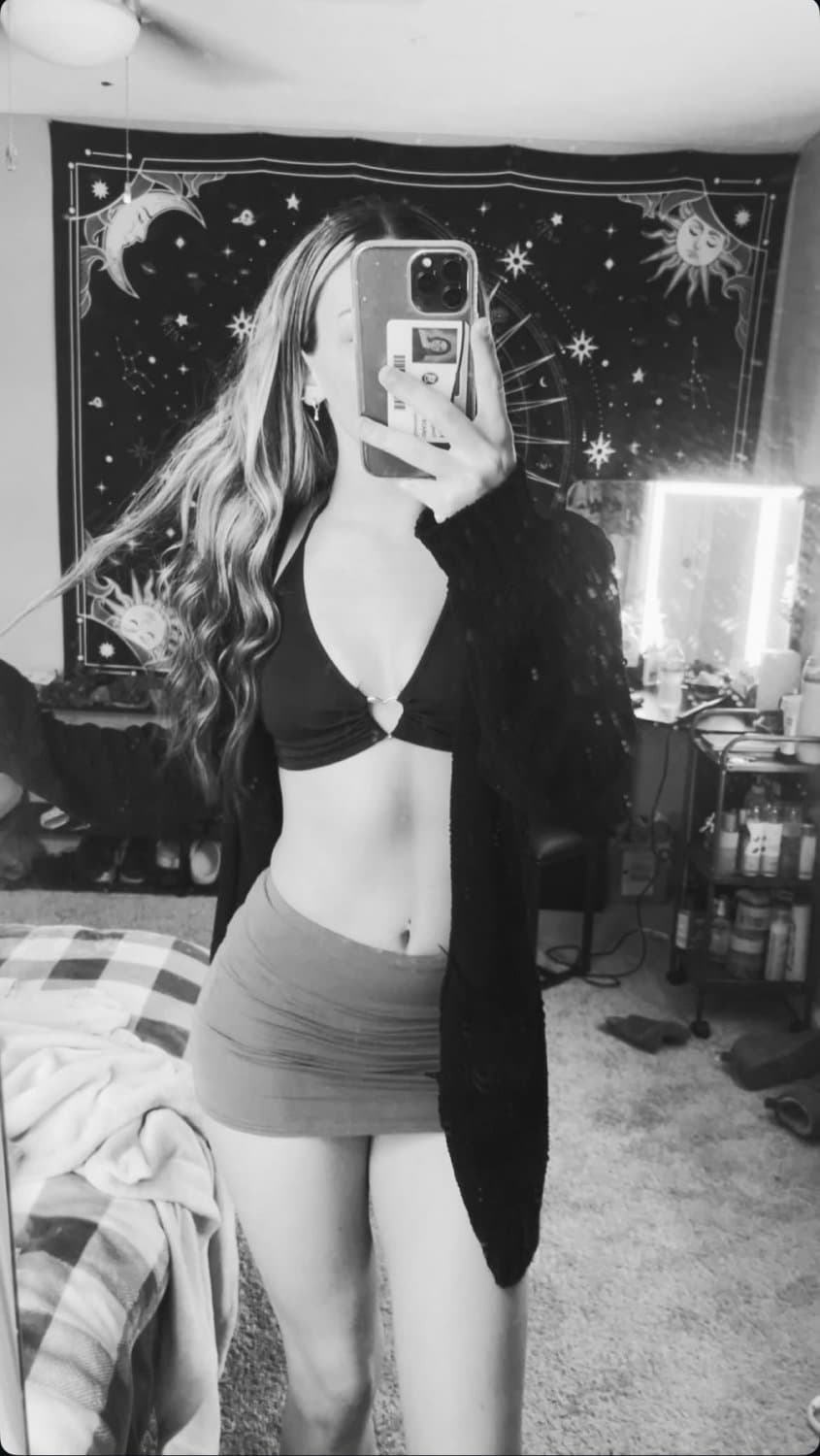 IRL reagan fuckkk (more on profile)