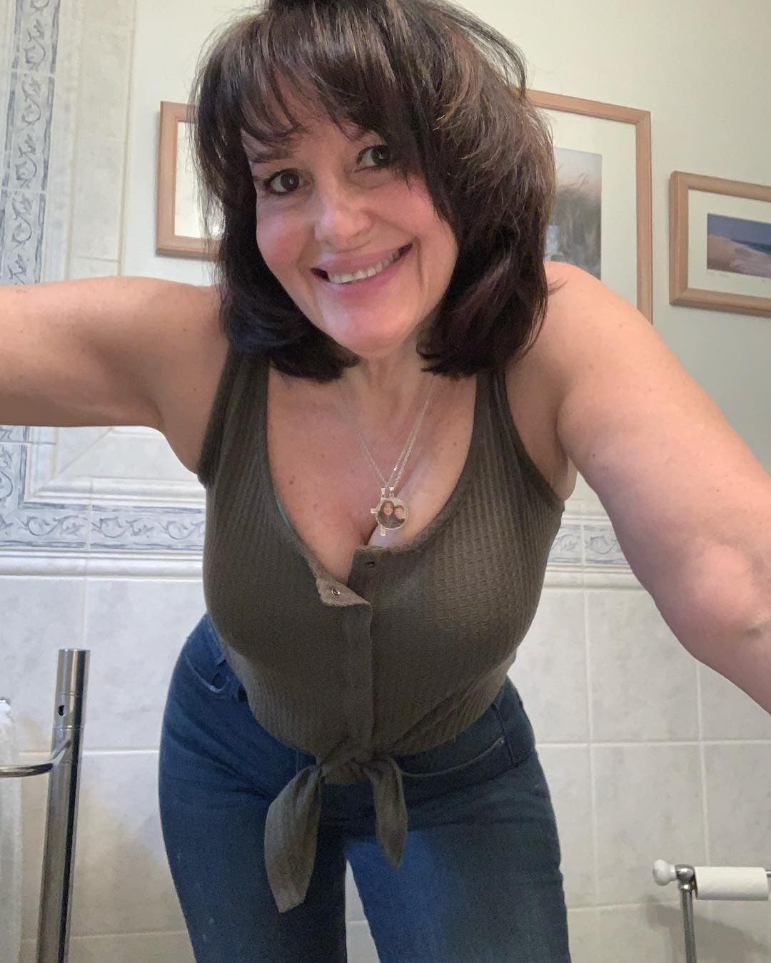 Thick insta Gilf