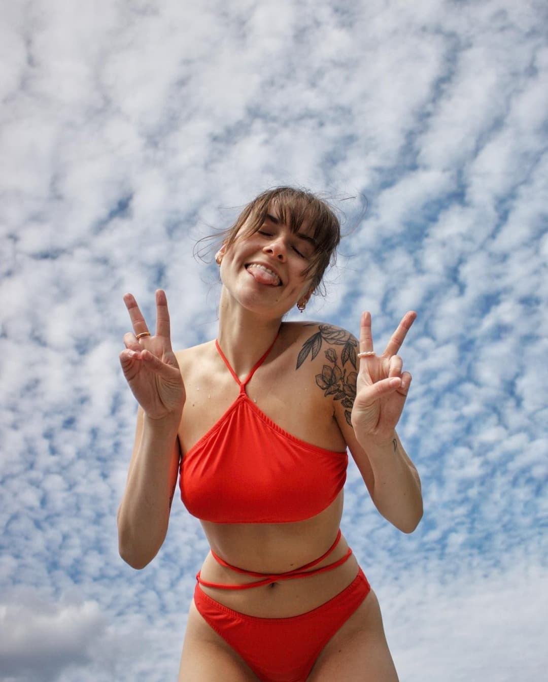 Anal sex makes this nasty slut squirt a lot