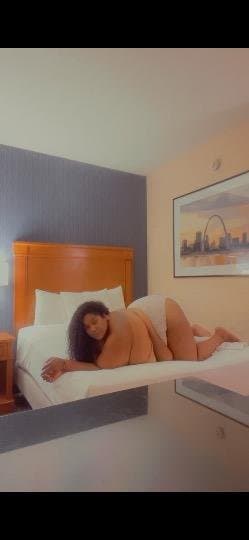 SSBBW NERDY? BUSTY? EBONY?.