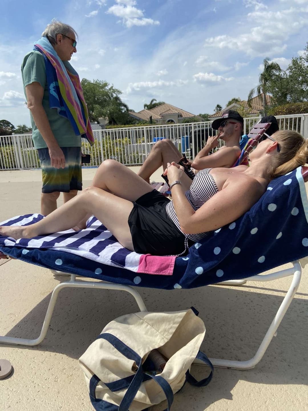 Click to view full size Kathy Bee (42 y/o cousin 34G Tits)