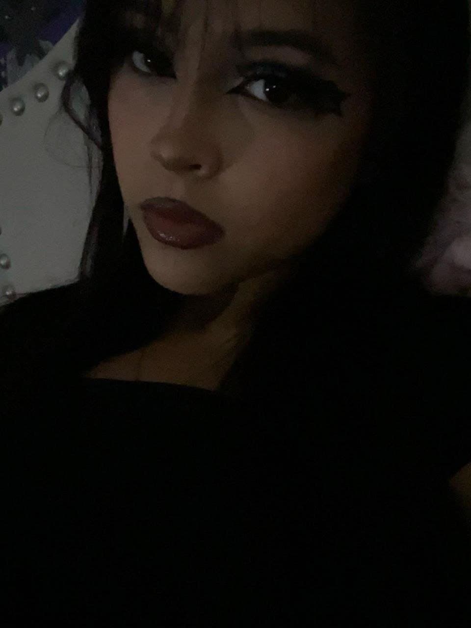 Barely legal goth slut : Alyssa Ross