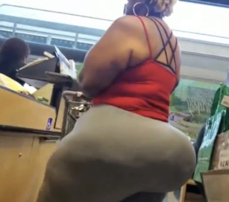 Phat booty GRANNY!!! went from talking to her in the grocery store to hitting it from that back!!!