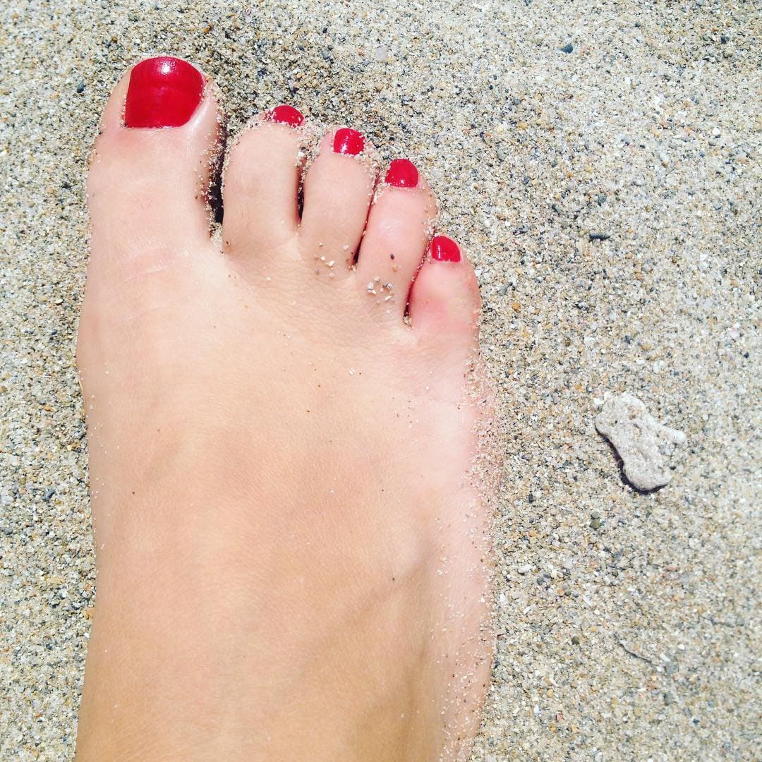 Sis feet free repost