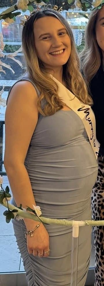 Pretty amateur can self fist