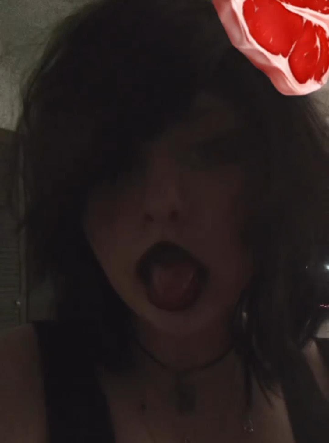 Stacked emo teen gf mal risk.. be brutal with her pics kik me 0fyvy (degrade her in the comments)