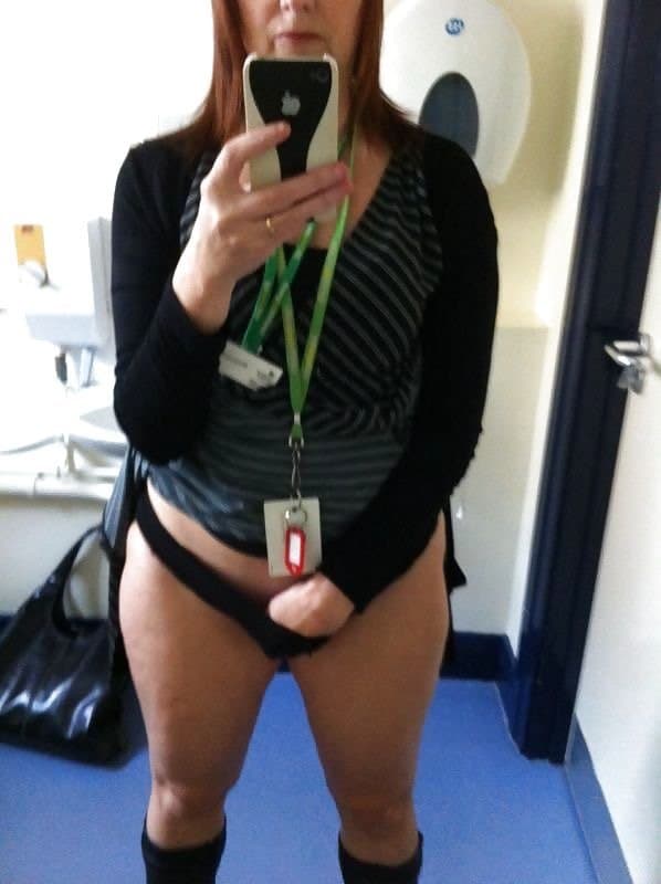 UK MILF Stevie’s Selfies