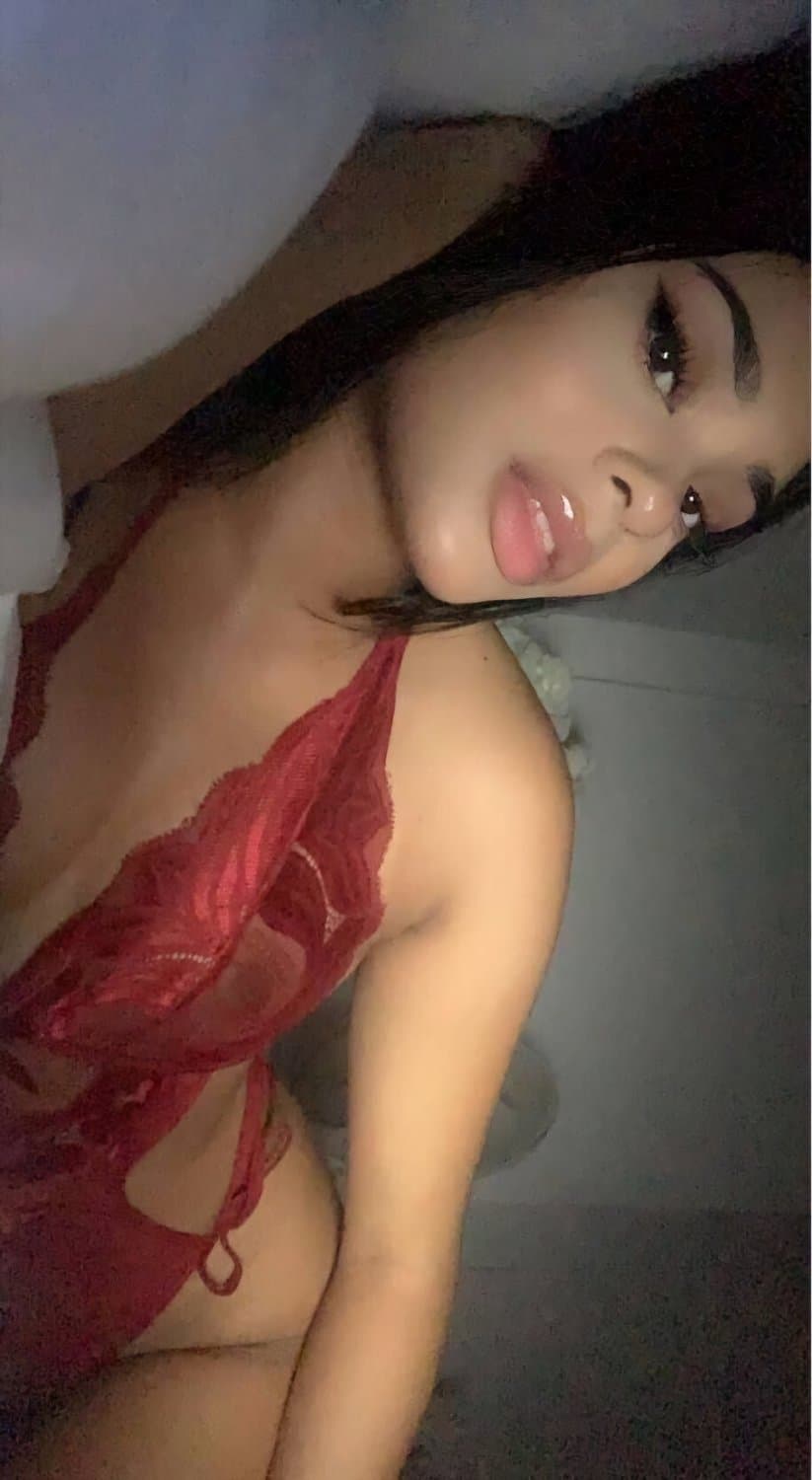 British bengali Muslim with petite body shows it off for non muslims