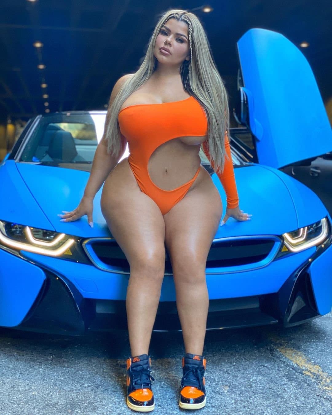 Michele Mendez Gordinha Loira Muito Gostosa