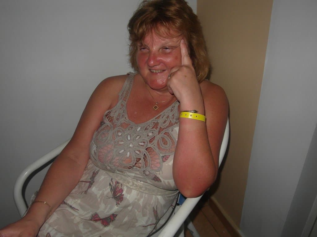 Click to view full size Allison, ugly UK Pawg, shows her stuff