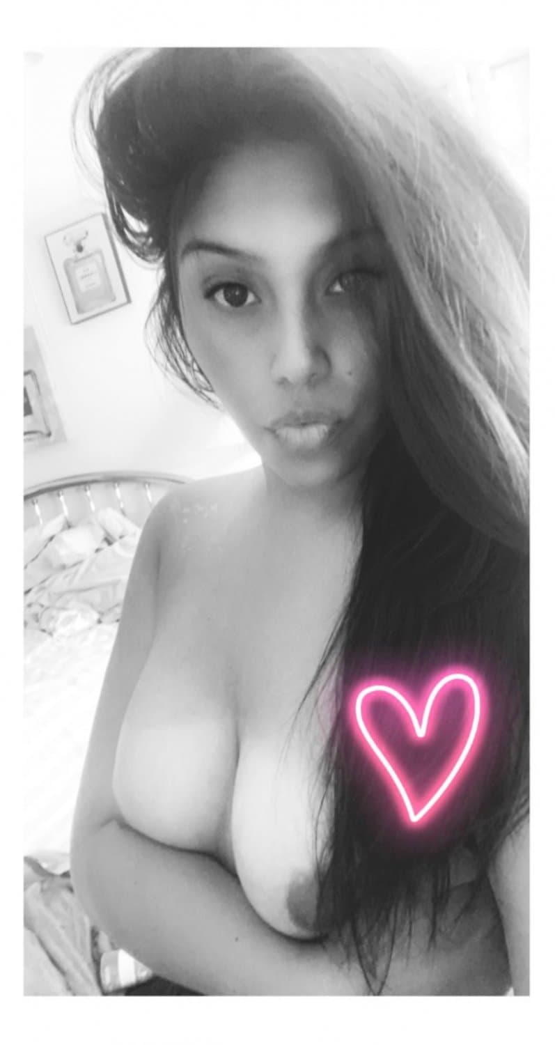 Latina webslut Heidi naked in public . Loves being caught. Kik cway5