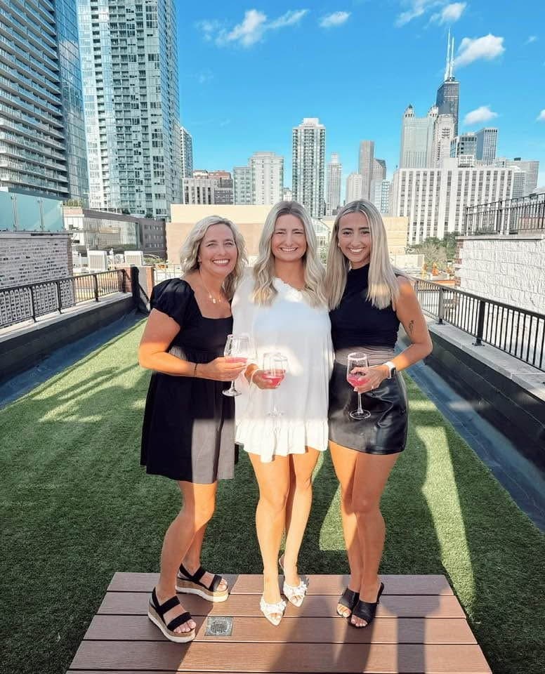 Would you rather fuck this hot milf or he hot college daughter? Repost Milf Like Daughter