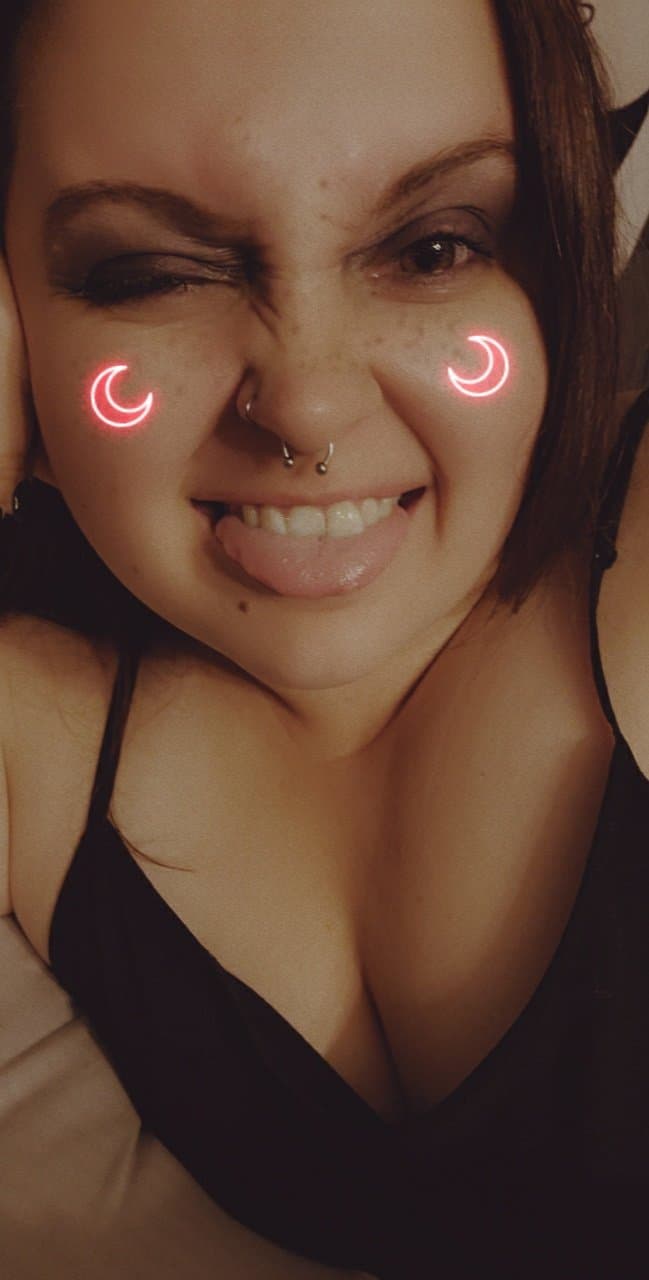 Save and post before I delete! Krysta, 30, Maine