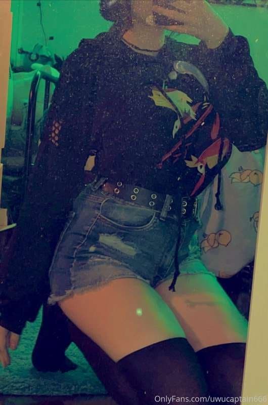 Uwucaptain666 pics that make ur dong explode (4)