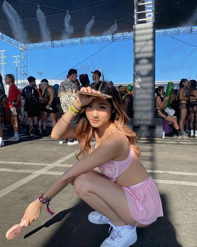 Sexy petite ABG teen Pauline