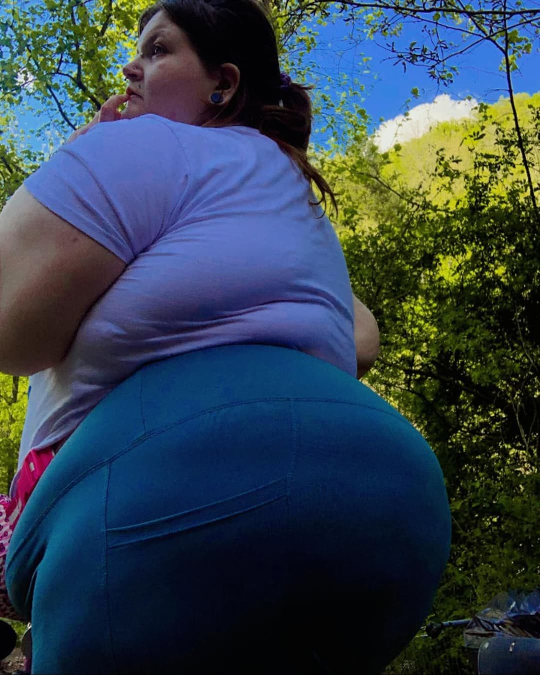 MASSIVE HUGE PAWG SSBBW BBW HUGE THICK BIG ASS GOONER MATERIAL
