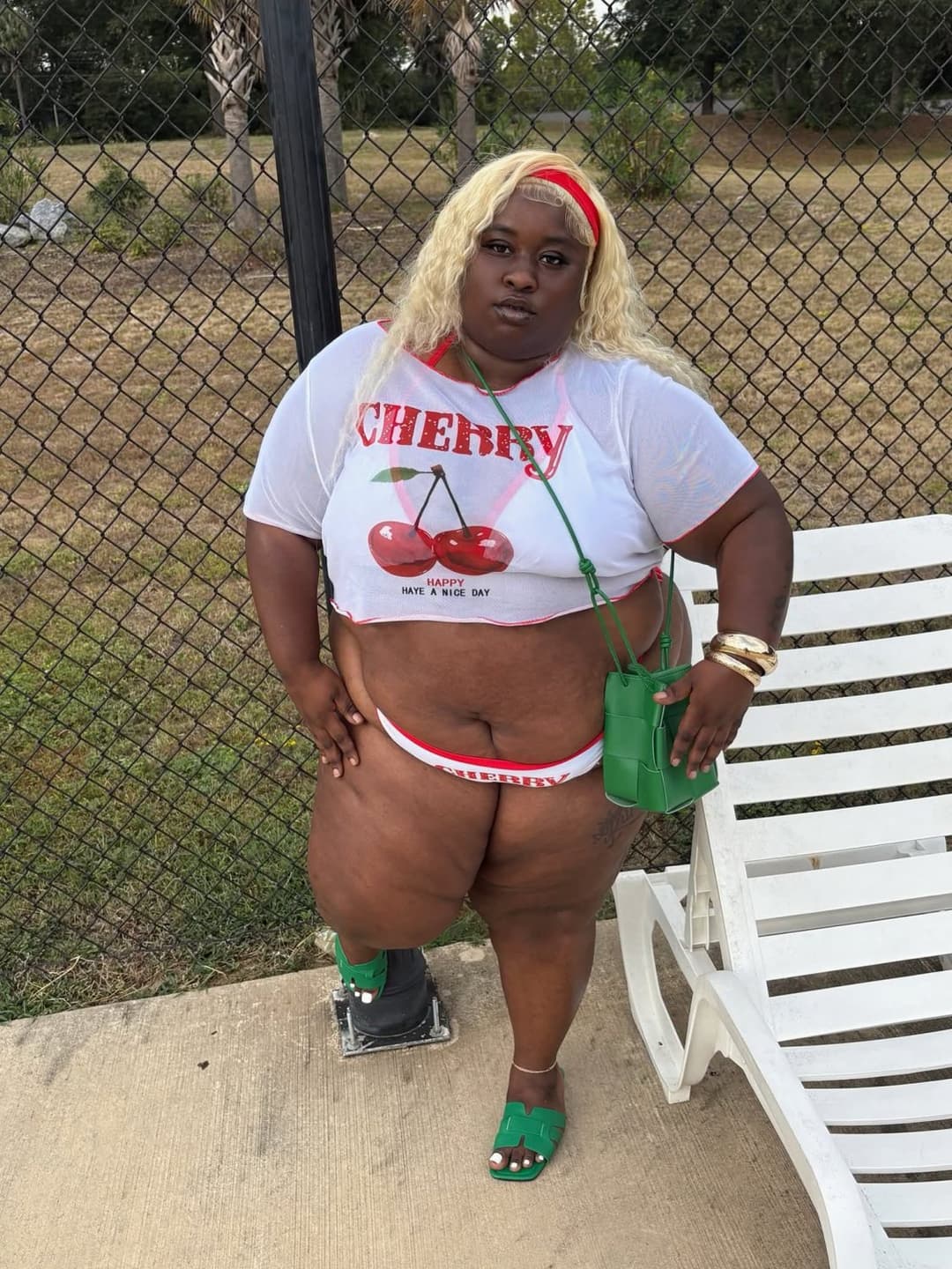 THICK HUGE CHOCOLATE SEXY CHUNKY EBONY SSBBW BBW BIG OLE JUICY ASS GOONER MATERIAL