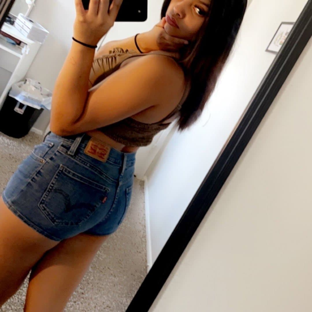 Barely Legal Gorgeous Lil Hispanic Baddie