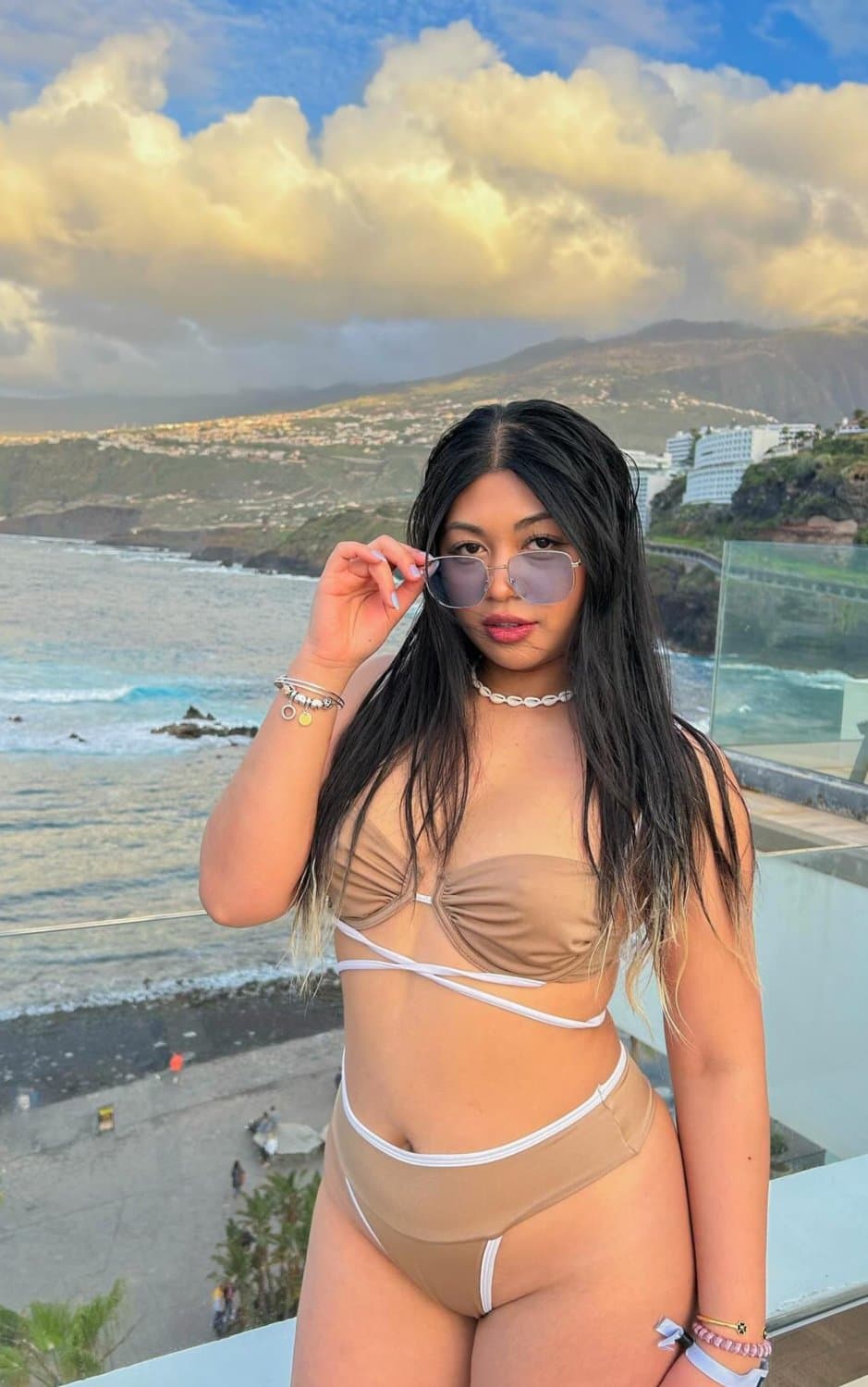 fat ass asian met in bali