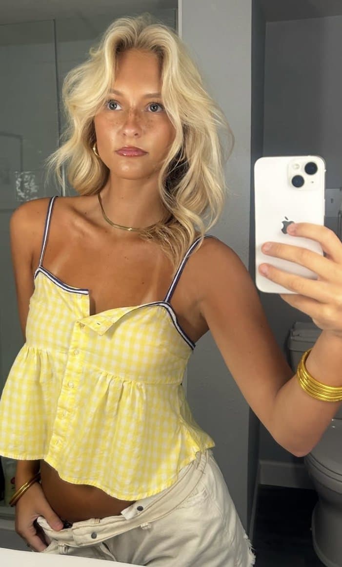 Perfect blonde IRL teen - sexy college PAWG goddess