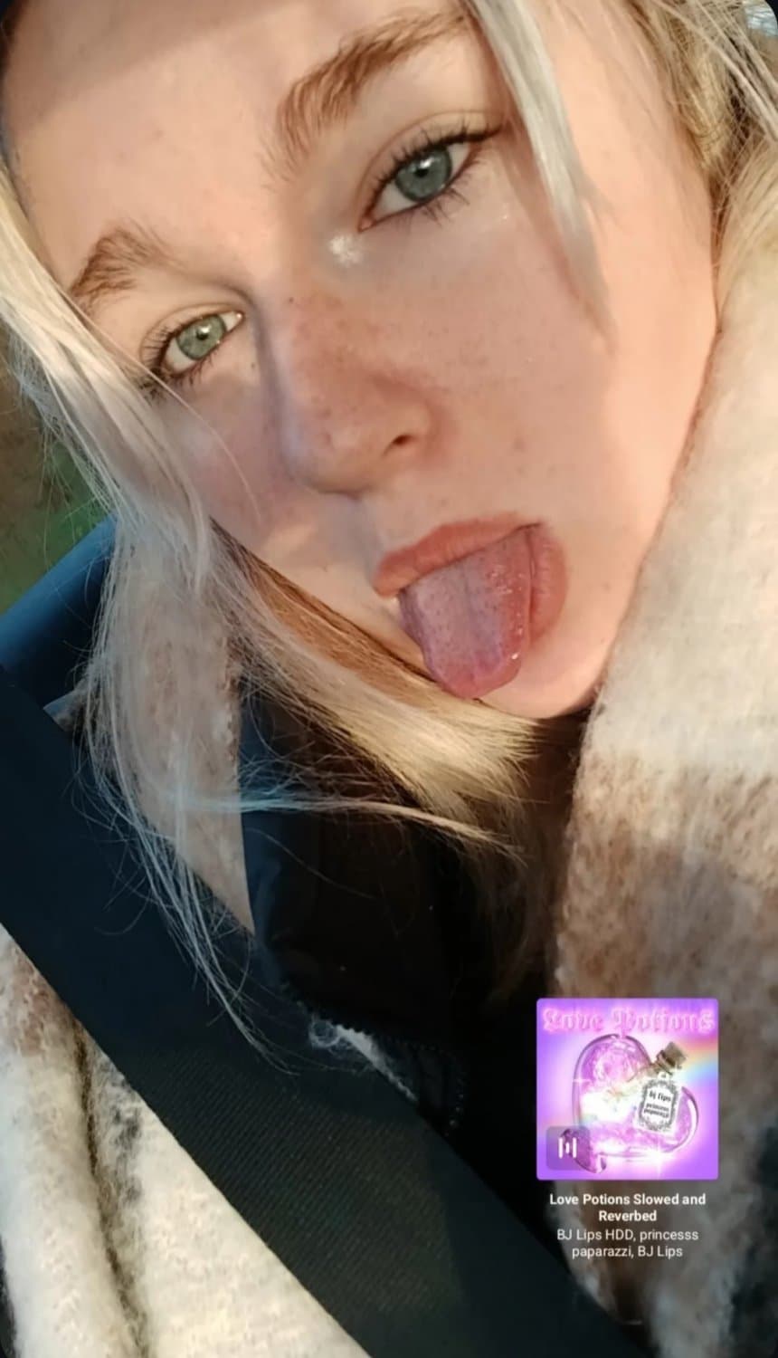 My ex Tegan 18 cutie UK