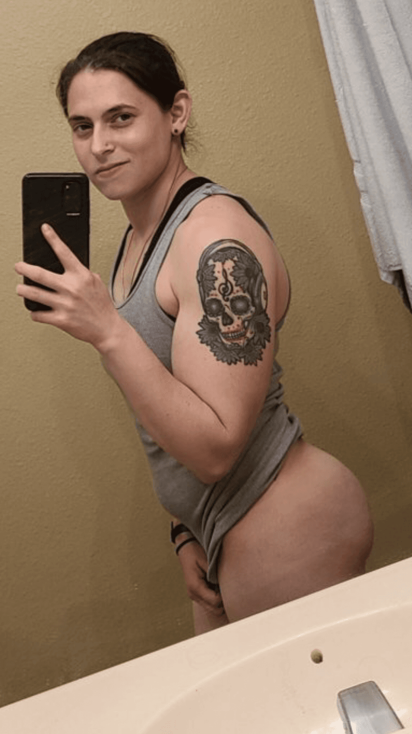 Bull Dyke Dominant Butch with a PHAT ass and a tight cunt