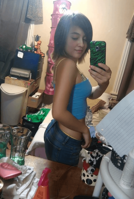 miki showing her panties