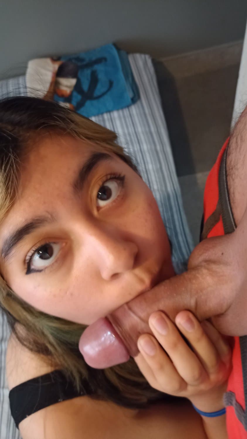 Click to view full size puta chupa verga exhibida #3(si buscan mas contenido escriban al priv)