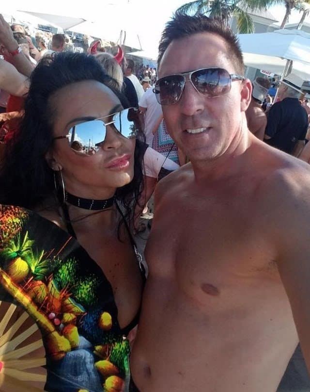 Wife Loves Fitness & Eating Pussy