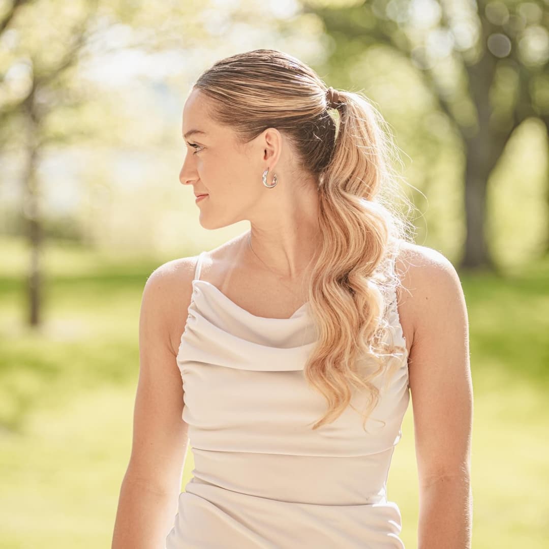 Click to view full size Hot College Athlete Emmy (Bikini)(Uniform)