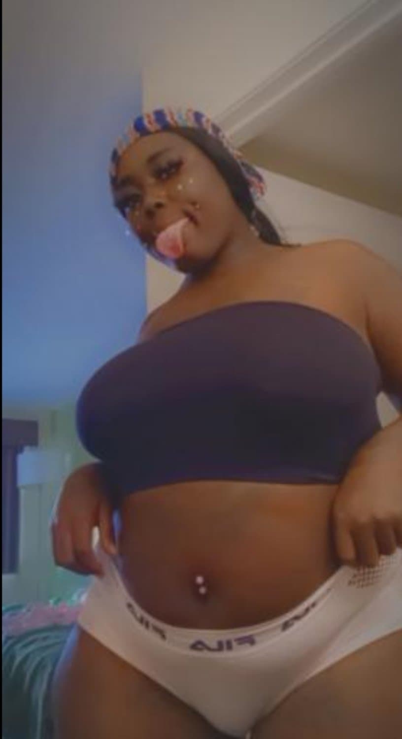 A 304 from around the way,she loves the taste of nut and loves for tities to be sprayed with cum