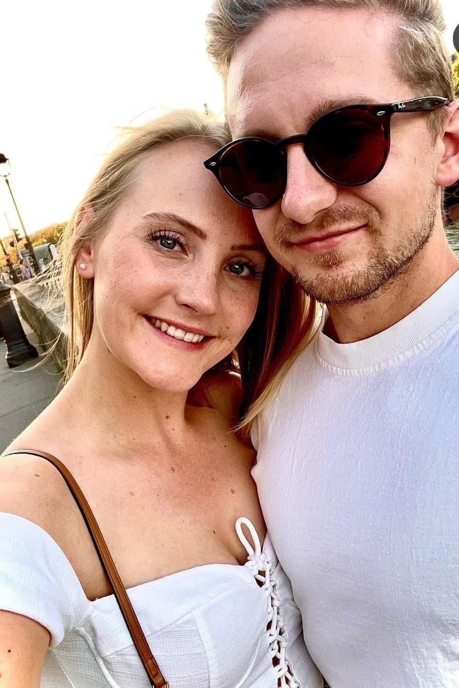 best handjob ever cheating gf giving a handjob for boyfriends best friend