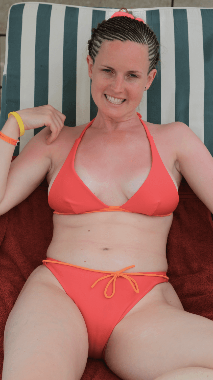 Ginger mother of 3 MILF likes flashing her new tits and cunt