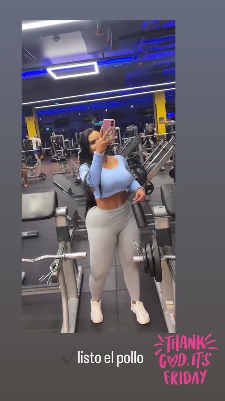 Daniela Cortes, colombiana re culona mama soltera.