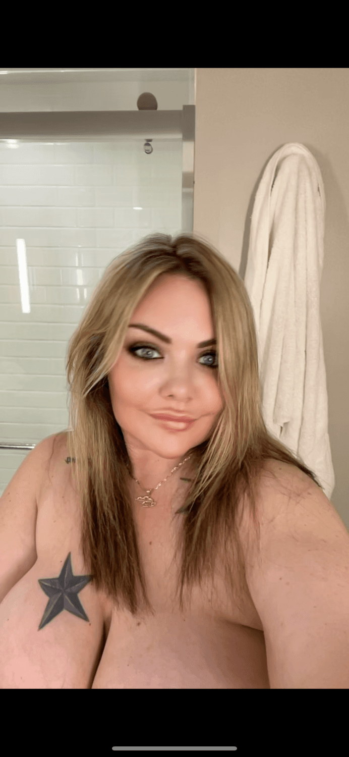 One super beautiful and sexy lady!