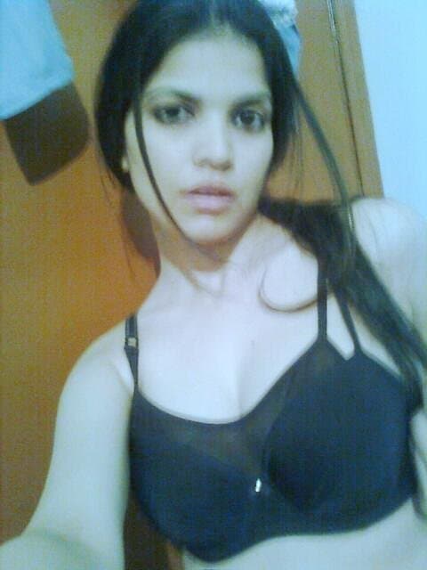 Click to view full size Hot Desi Indian Whore Selfie Leaks