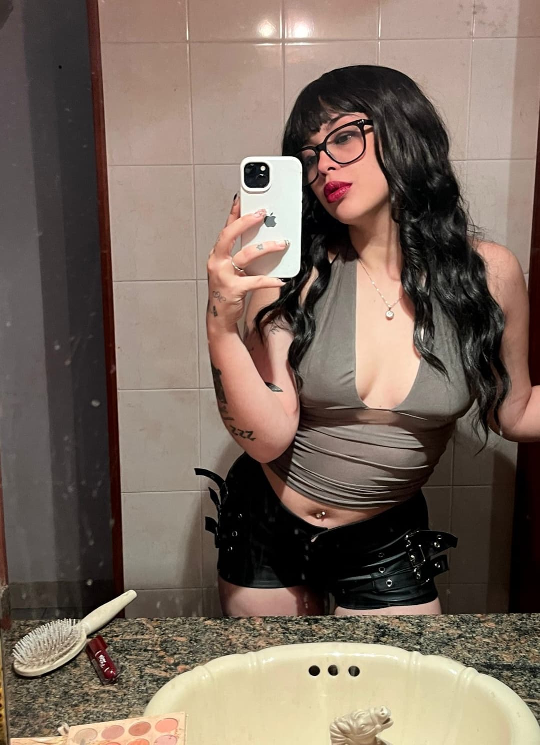 Caught in the act of looking this good