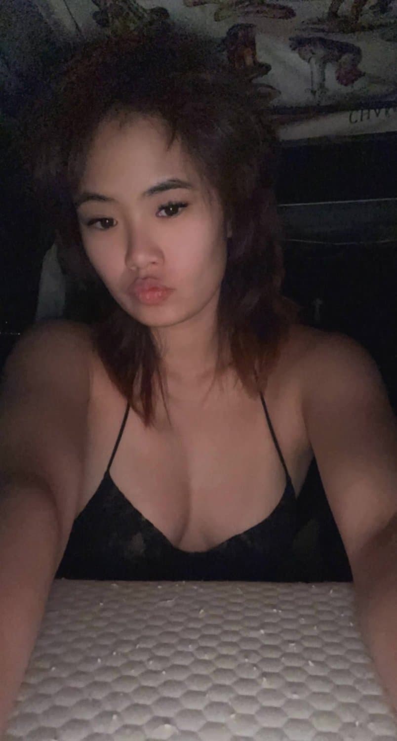 Click to view full size Late night thoughts or late night thirst traps