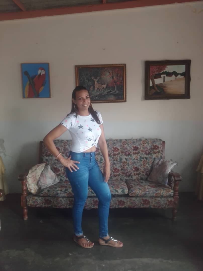 Click to view full size Latina wife slut...a.k.a La Perra Madura