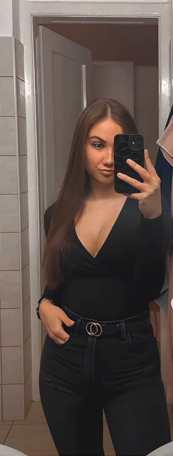 [kik]subbmit big ass ex needs her asshole stretched out and pounded so She can get creampied in it