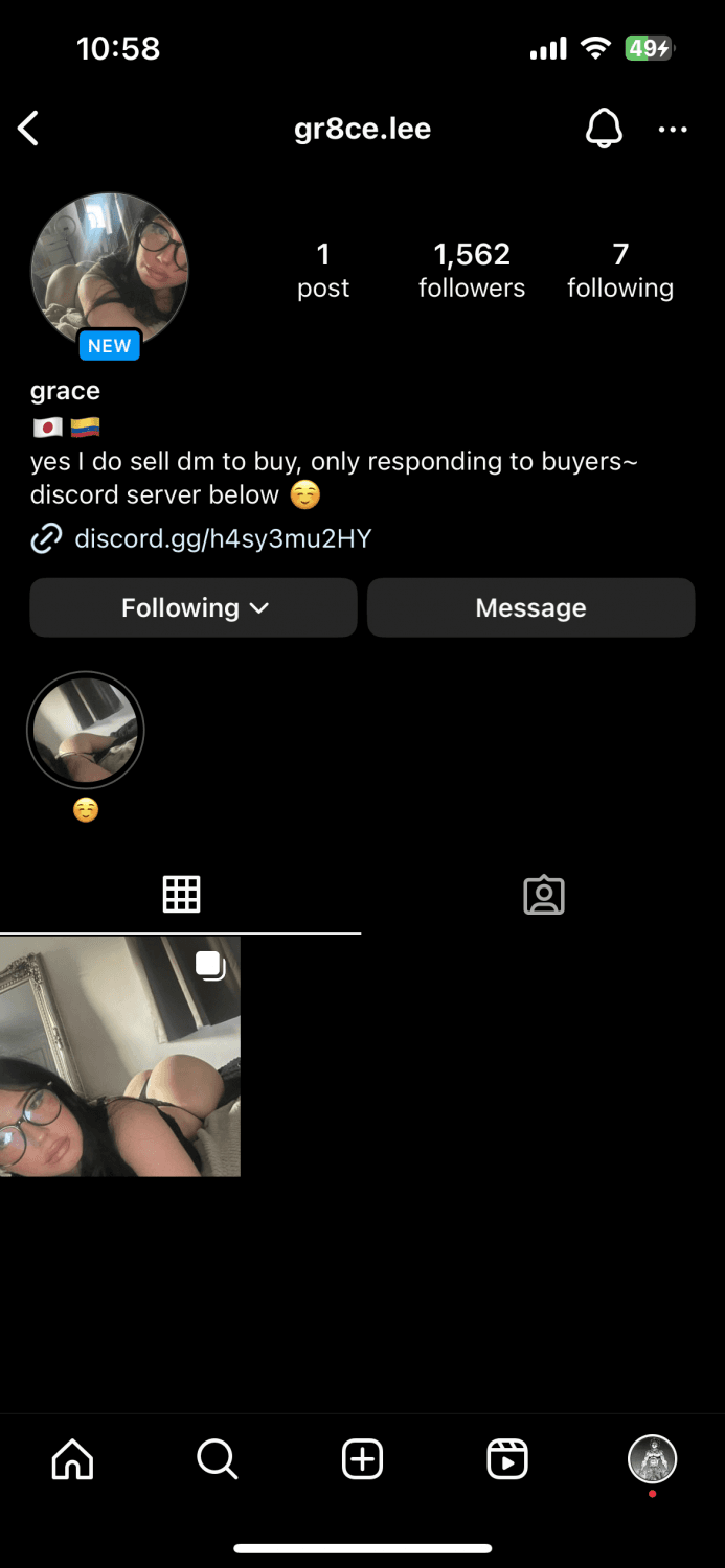 Hot asian and latina teen leaked caught in college dorm room