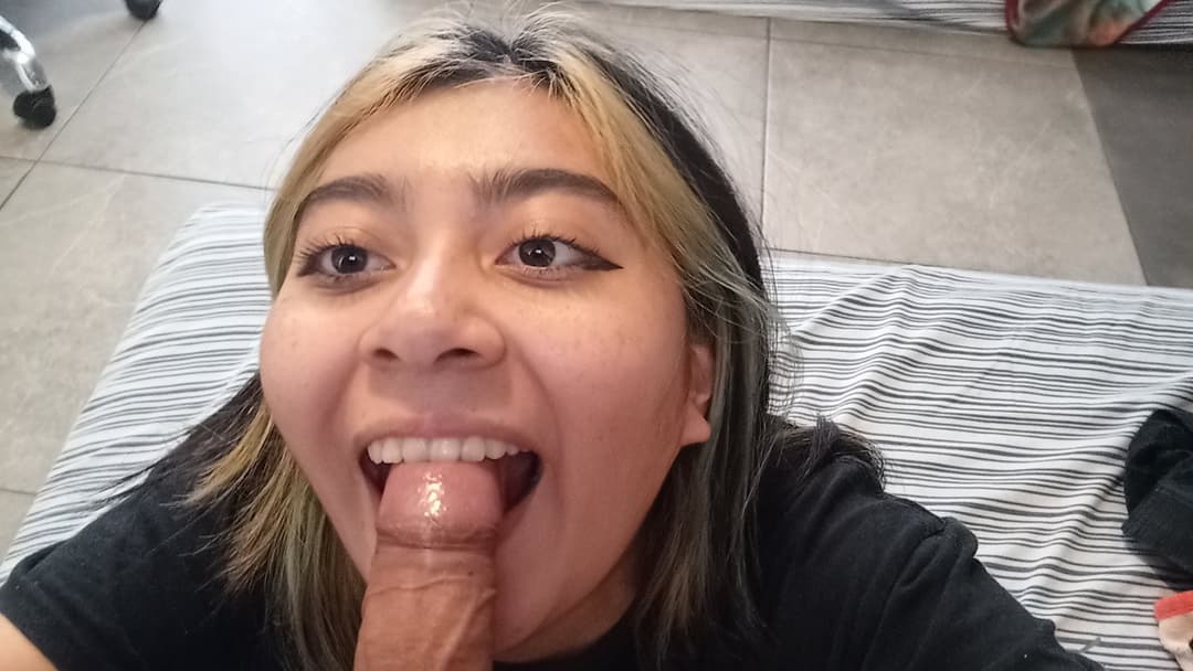 Click to view full size puta chupa verga exhibida #3(si buscan mas contenido escriban al priv)