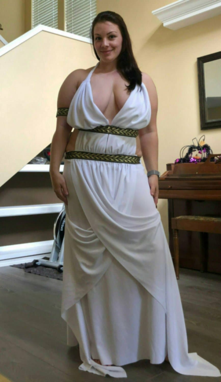 Lots of Sexy / Daring Halloween Outfits