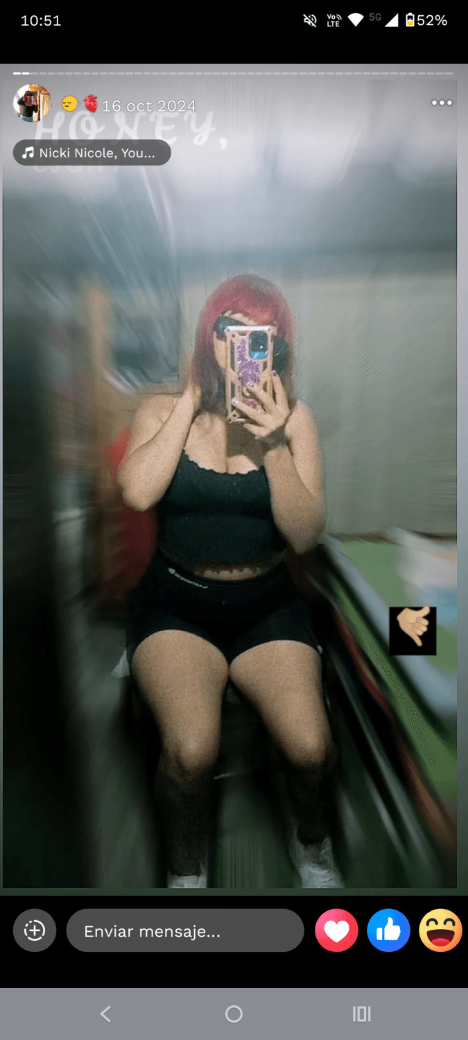 Morena caliente tetona