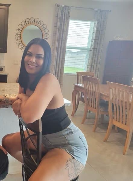 Bf wants everyone to see Stephanie. Kik grandpa.72 gif similar treatment