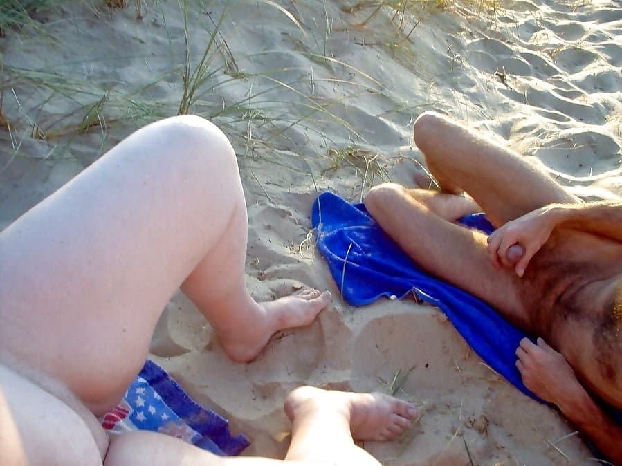 BBW- Grosse cochonne sur la plage