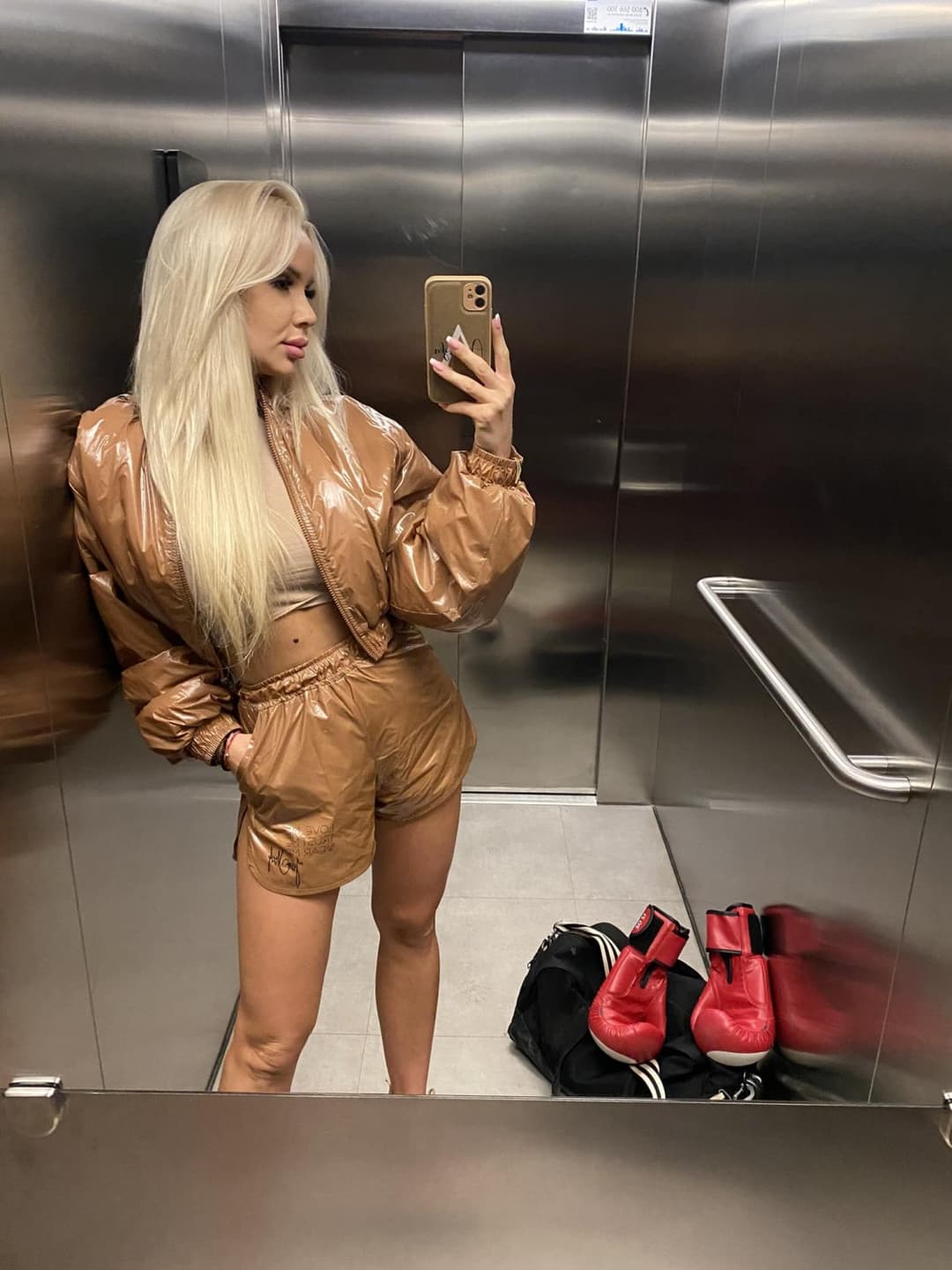 Agnieszka Ambroziak polish blonde to breed #Polish WAGS #PL?