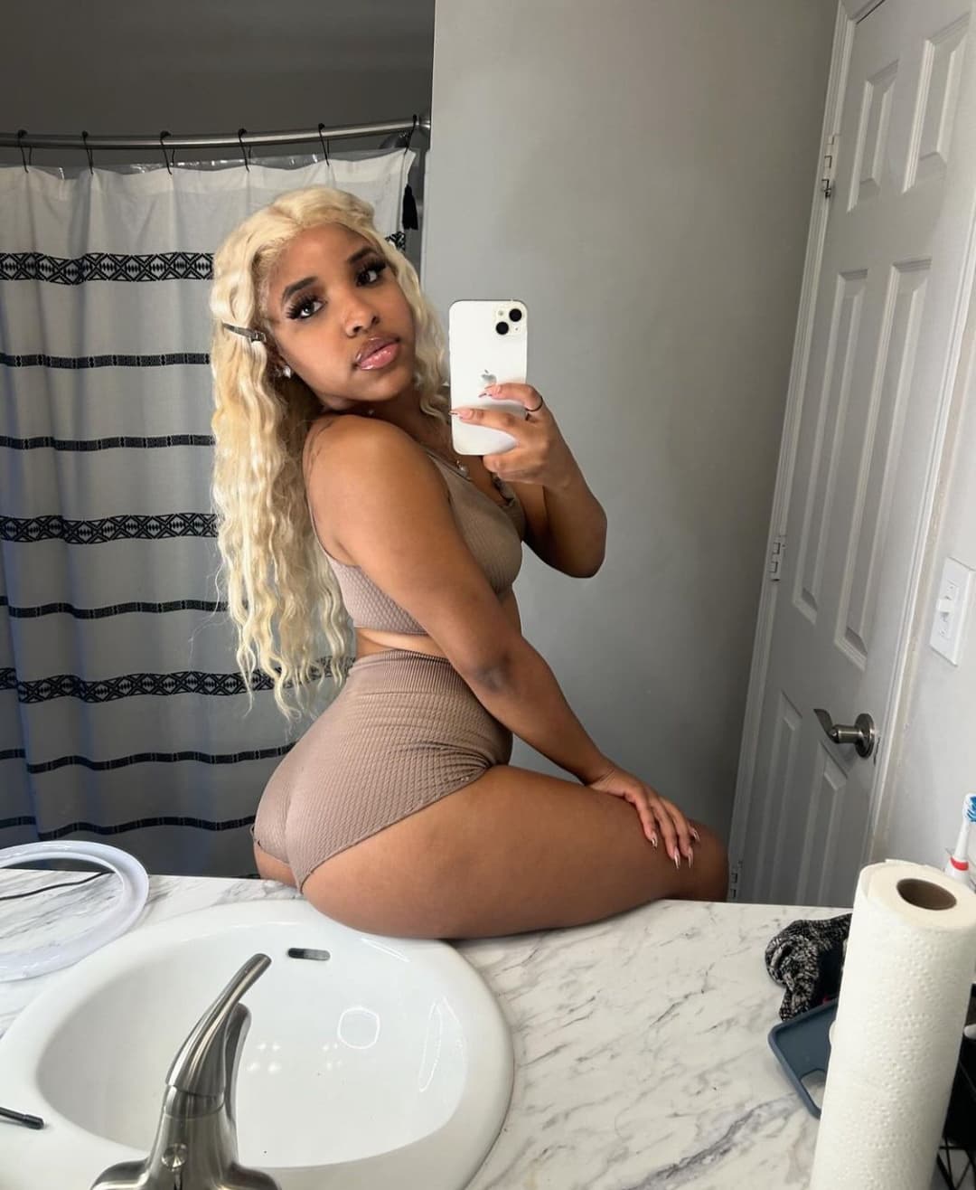 Gosm Love Baddies (Mya)24