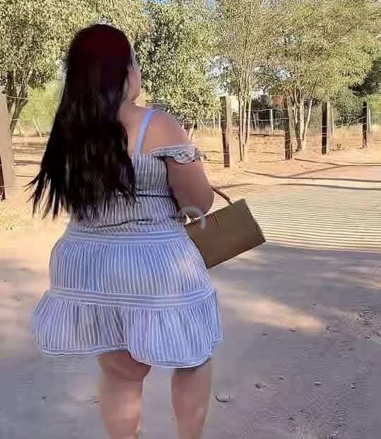PEAR SHAPE THICK CURVY LATINA SSBBW BIG BOOTY ASS