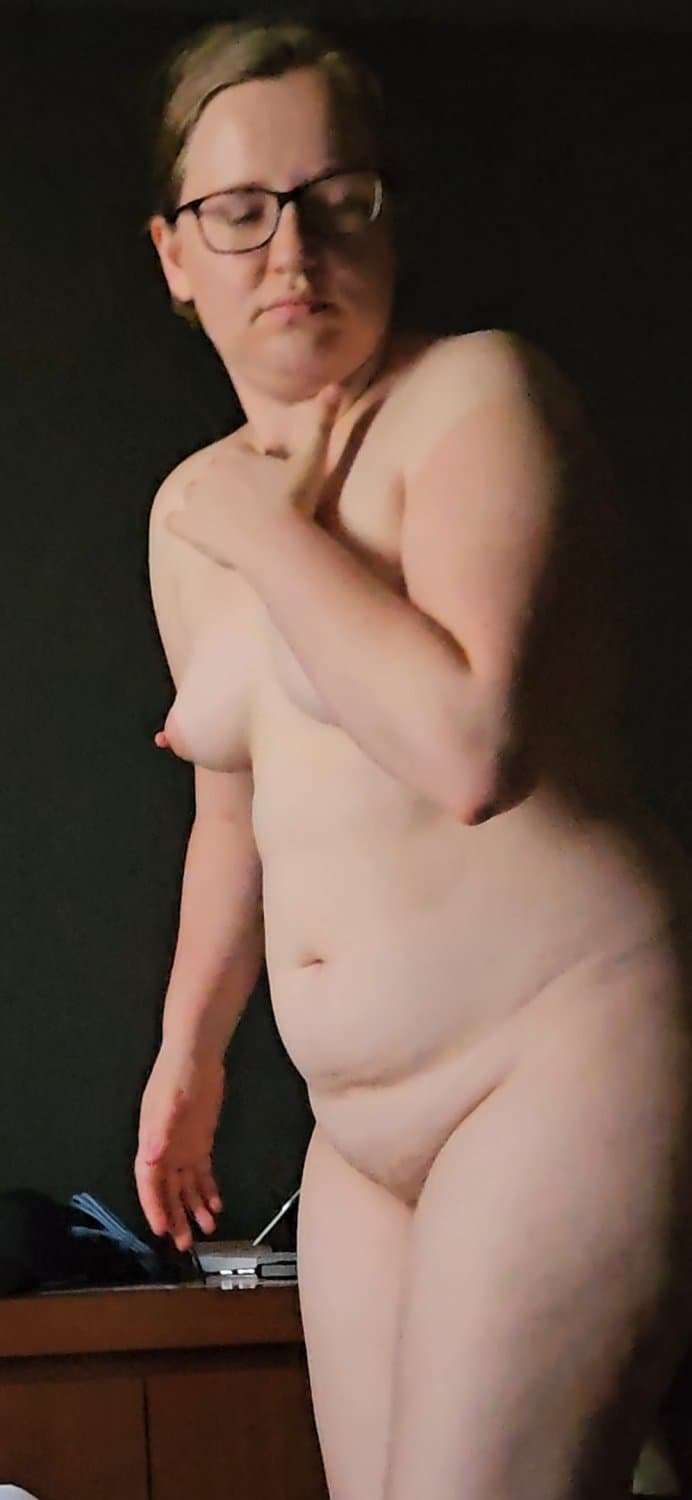 Sexy Jess. Just a wife here to share some sexy content dm for more pics. Loves bbc